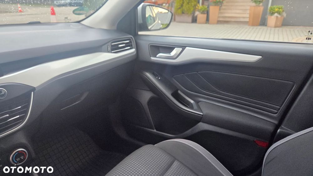 Ford Focus - 11