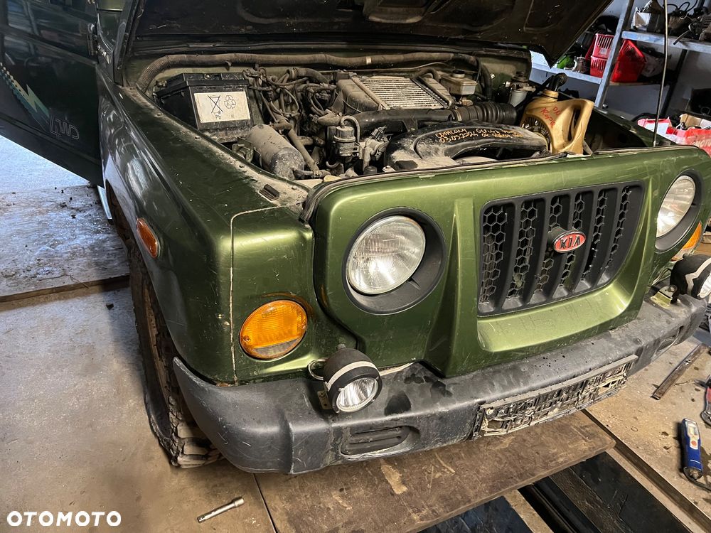 Lampa tylna lewa prawa Kia retona 2.0td 4x4 - 3