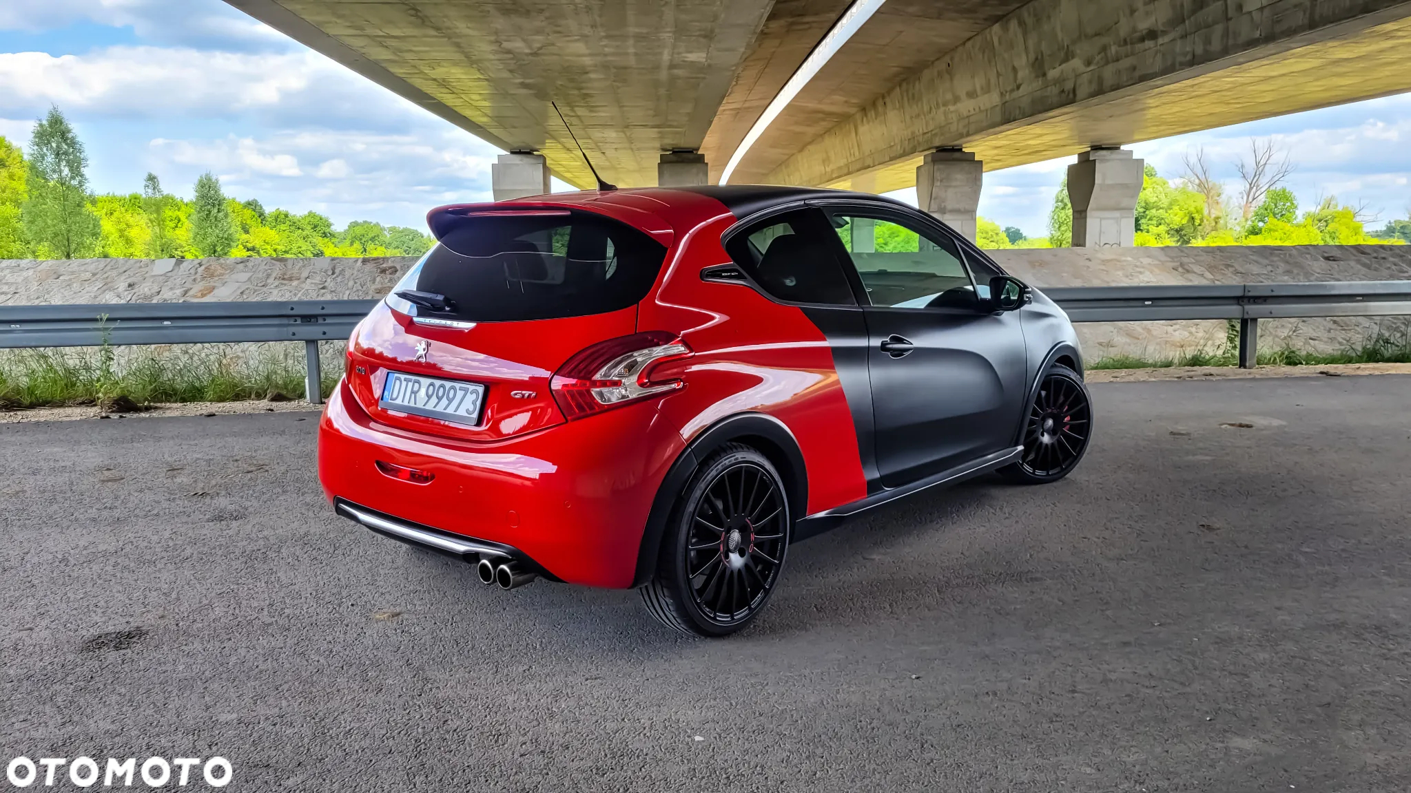 Peugeot 208 THP STOP & START GTi by Sport - 9