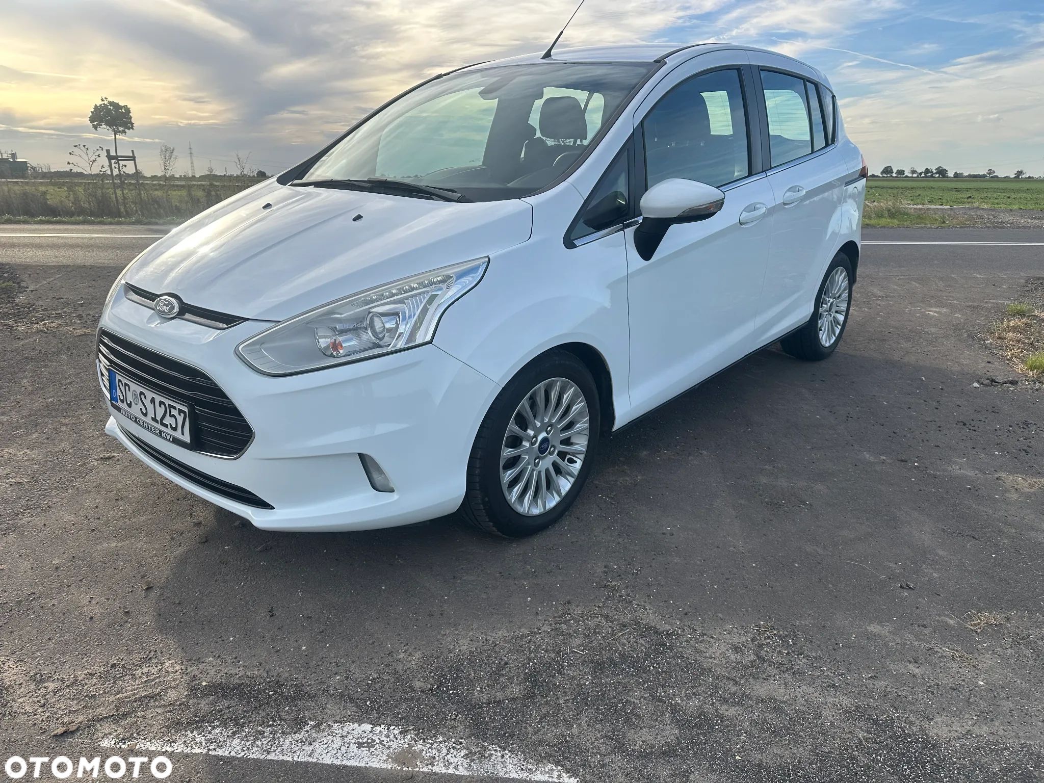 Ford B-MAX 1.0 EcoBoost Titanium - 1