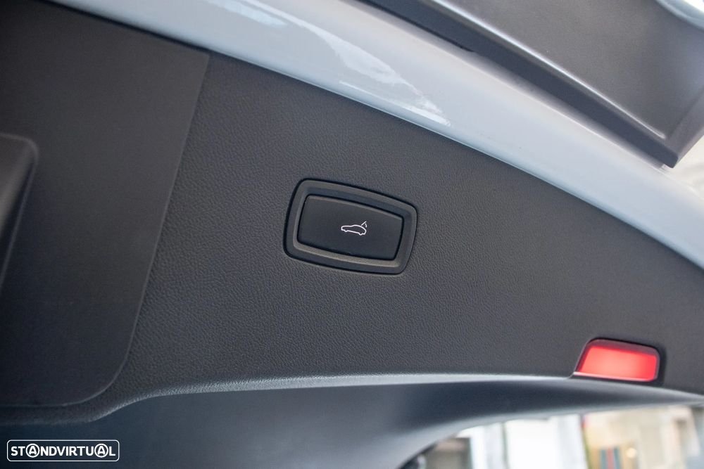 Porsche Cayenne Coupé E-Hybrid - 51