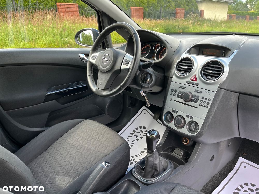 Opel Corsa 1.2 16V Innovation 110 Jahre - 6