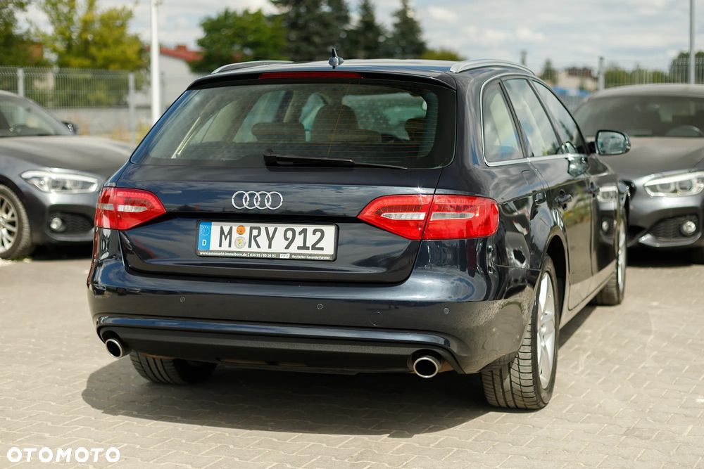 Audi A4 Avant - 13