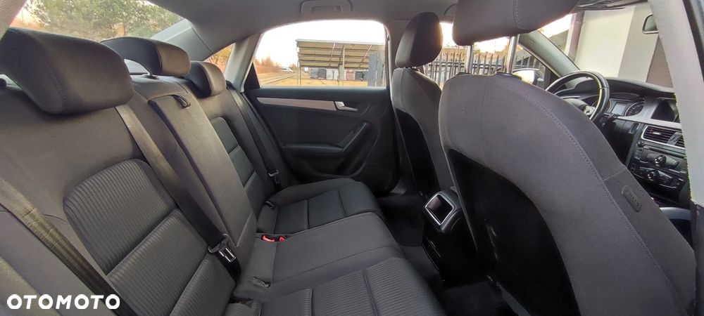 Audi A4 Limousine - 9