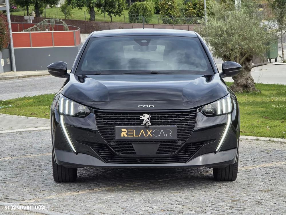 Peugeot e-208 GT - 2