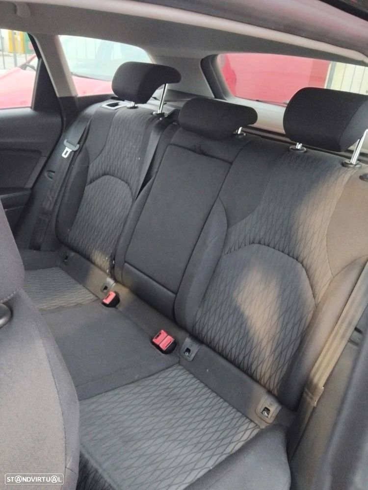 SEAT Leon ST 1.6 TDI S&S Reference - 14