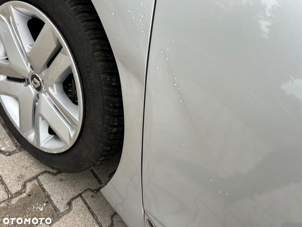 Renault Clio - 30