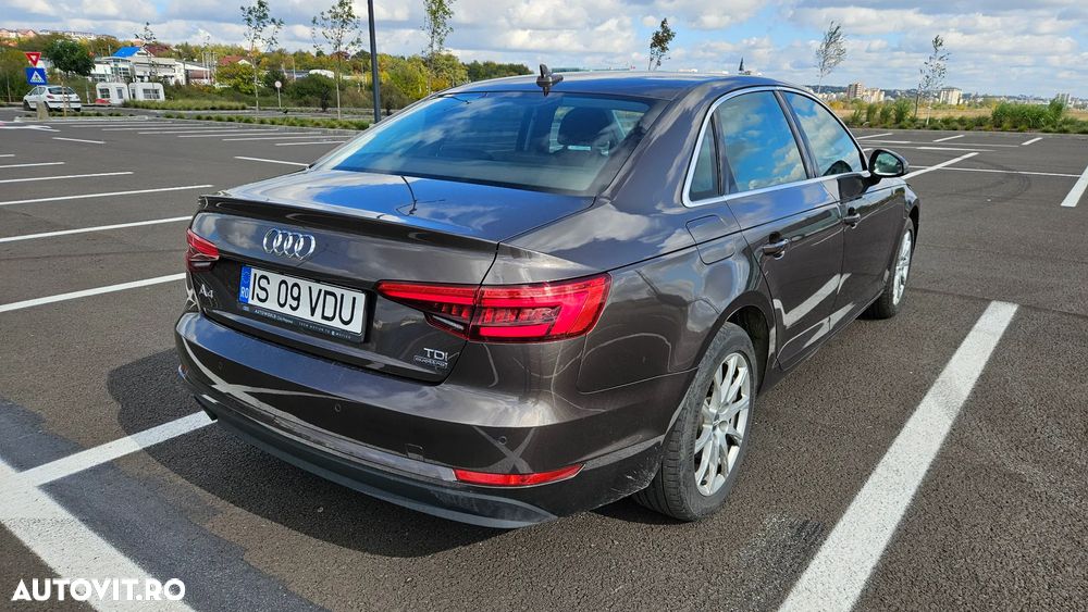 Audi A4 2.0 TDI quattro Stronic - 5
