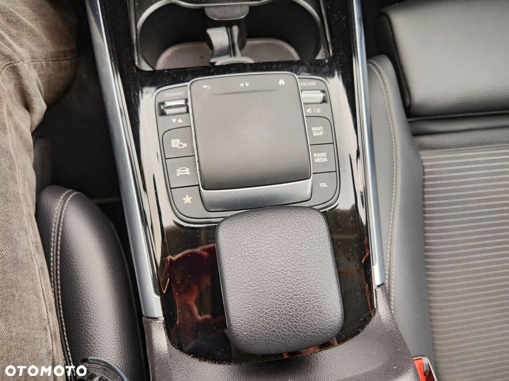 Mercedes-Benz Klasa B 180 d Progressive 8G-DCT - 29