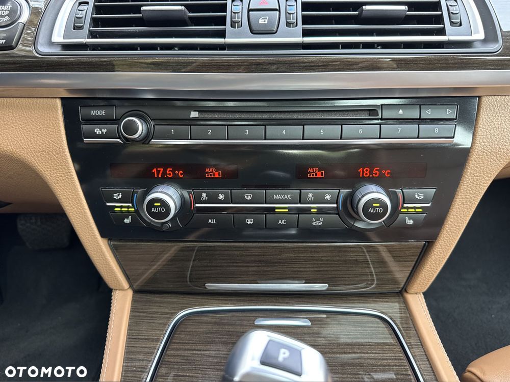 BMW Seria 7 740d xDrive Edition Exclusive - 27
