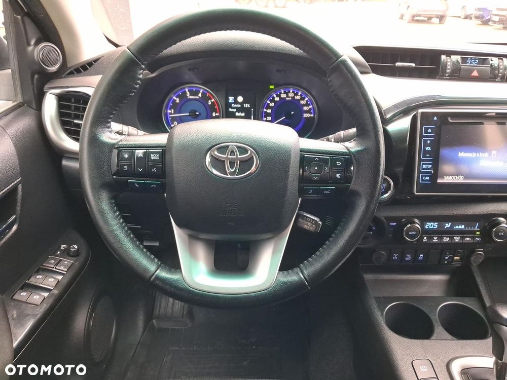 Toyota Hilux 2.4 D-4D Double Cab SR5 4x4 - 16