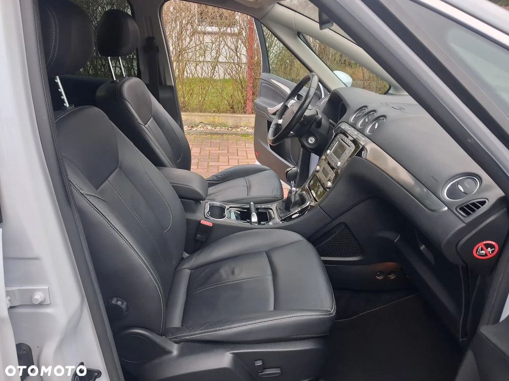 Ford S-Max 2.0 TDCi Titanium - 4