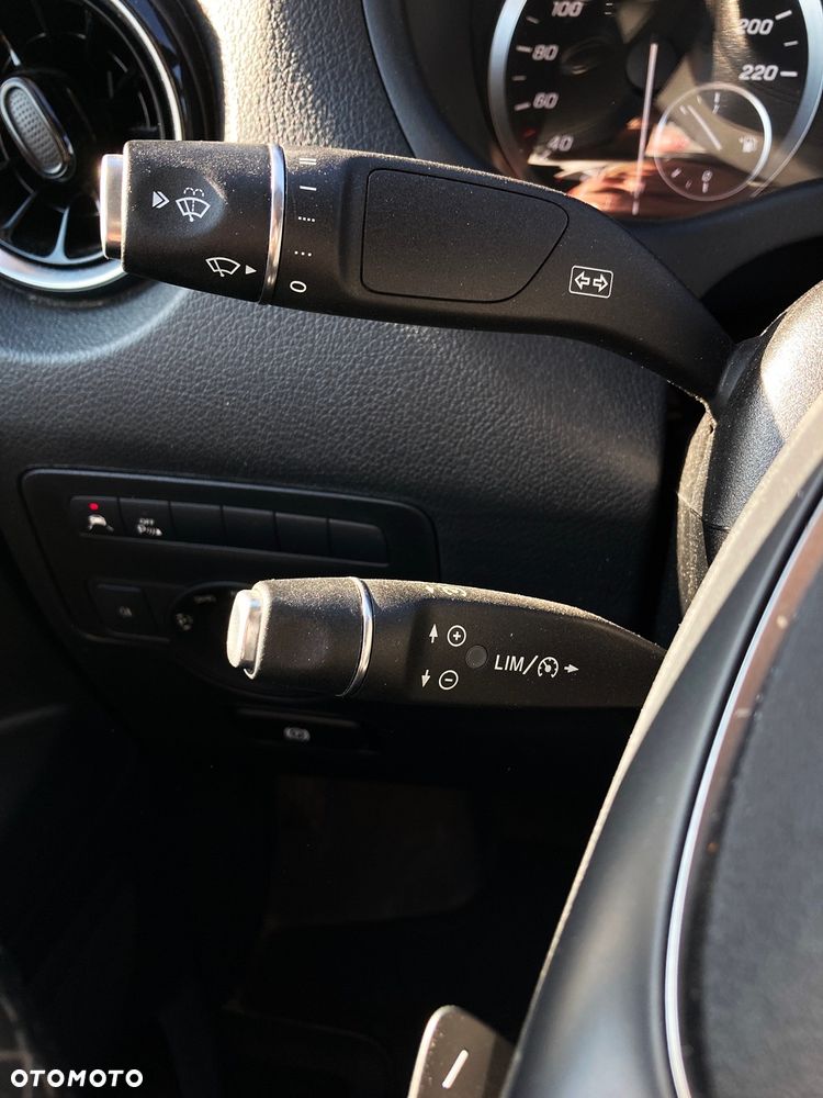 Mercedes-Benz Vito - 21