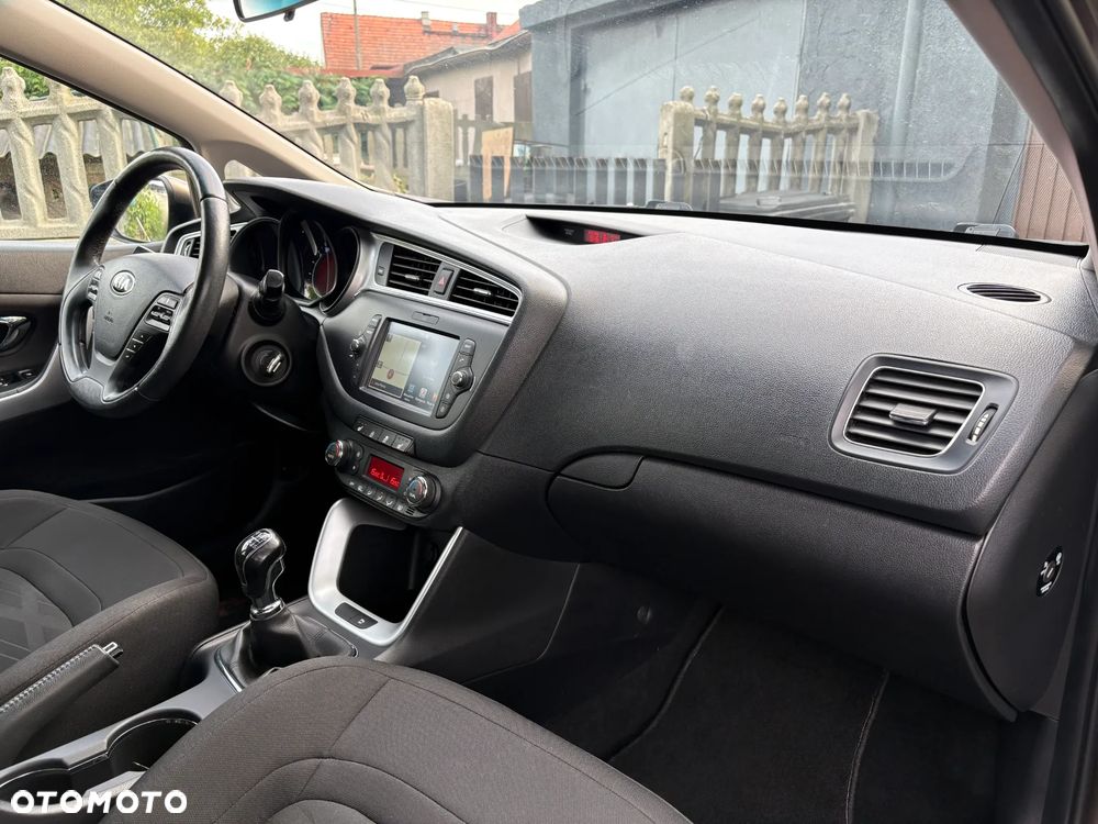 Kia Ceed - 21