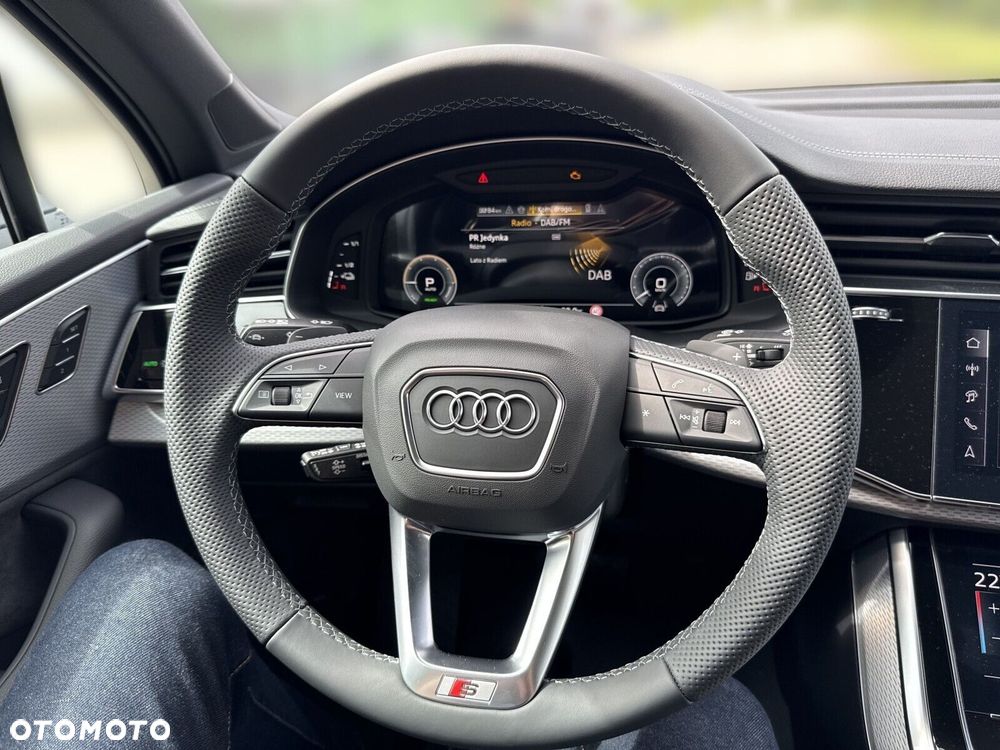 Audi Q7 - 11