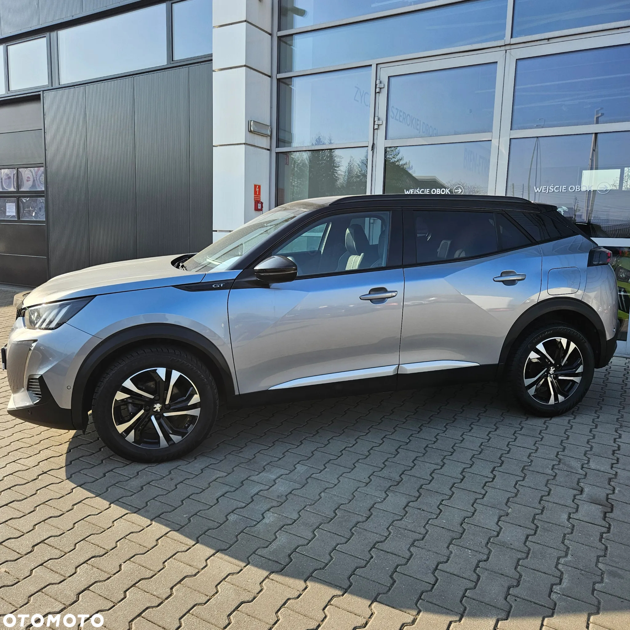 Peugeot 2008 1.2 PureTech GT S&S EAT8 - 4