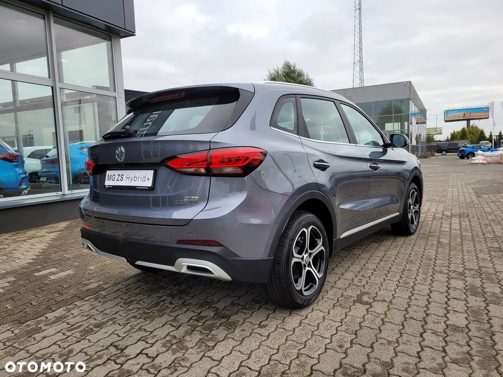 MG ZS Hybrid+ - 5