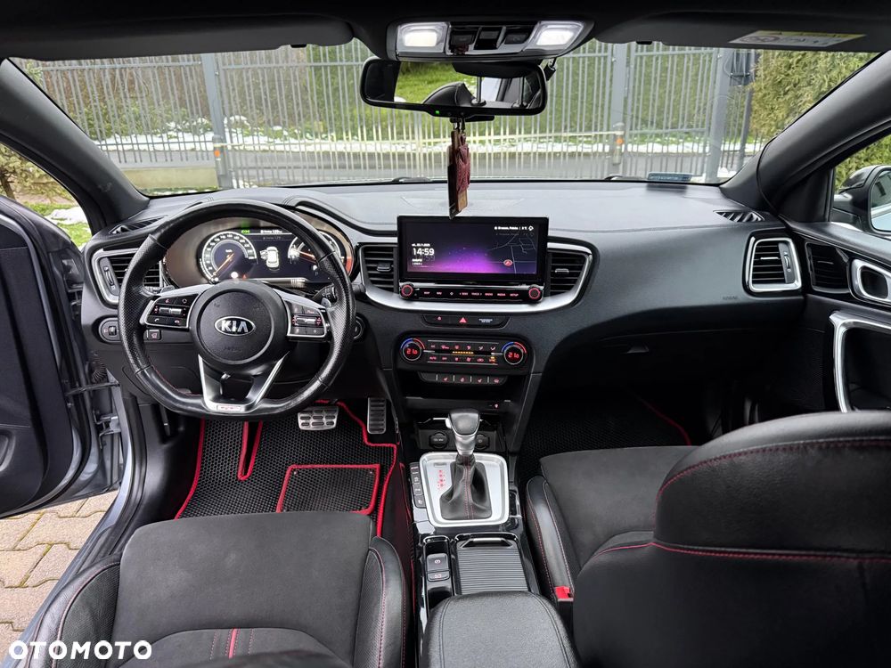 Kia ProCeed - 7