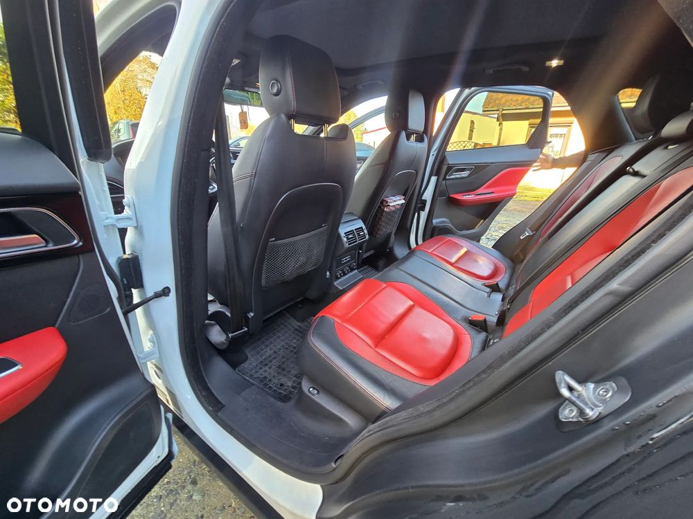 Jaguar F-Pace 20d AWD R-Sport - 19