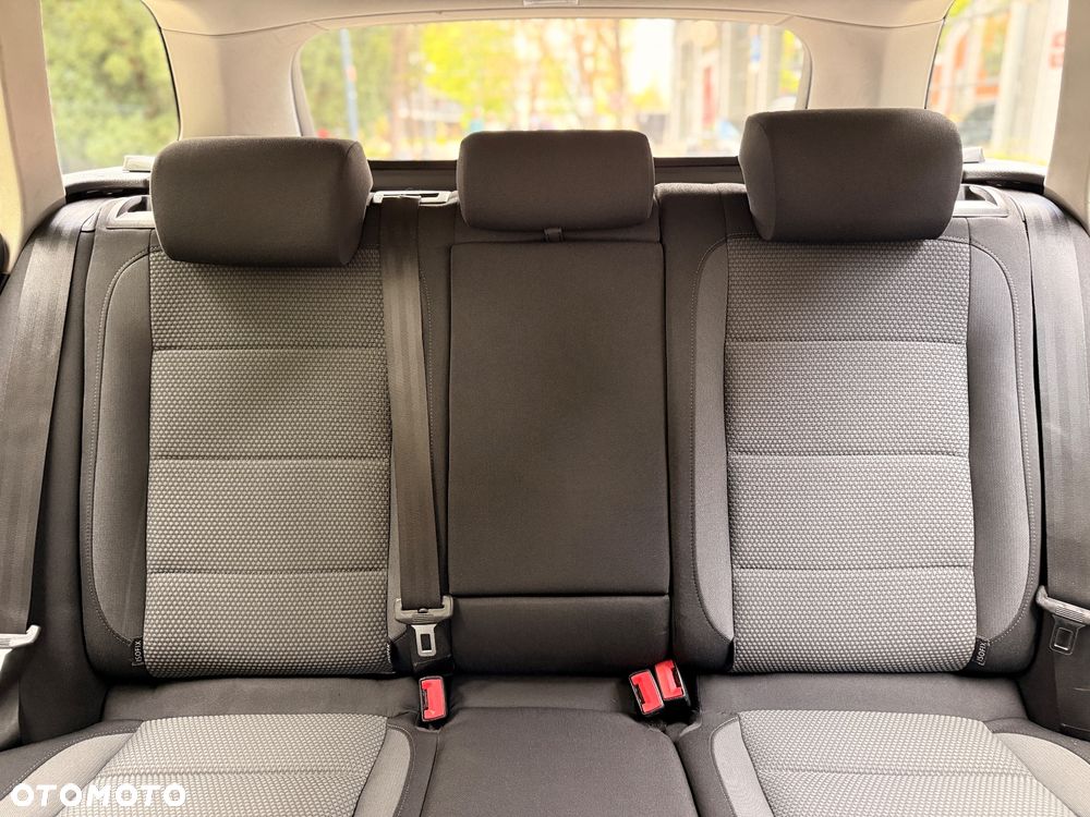 Volkswagen Golf 1.2 TSI Comfortline - 17