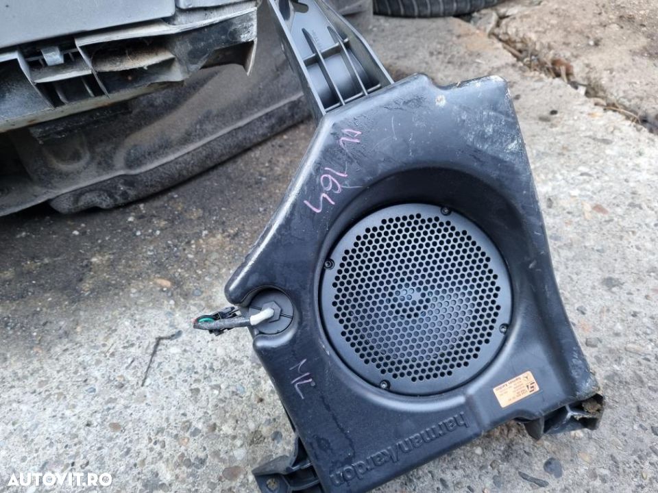 subwoofer mercedes ml w164 harman kardon - 1
