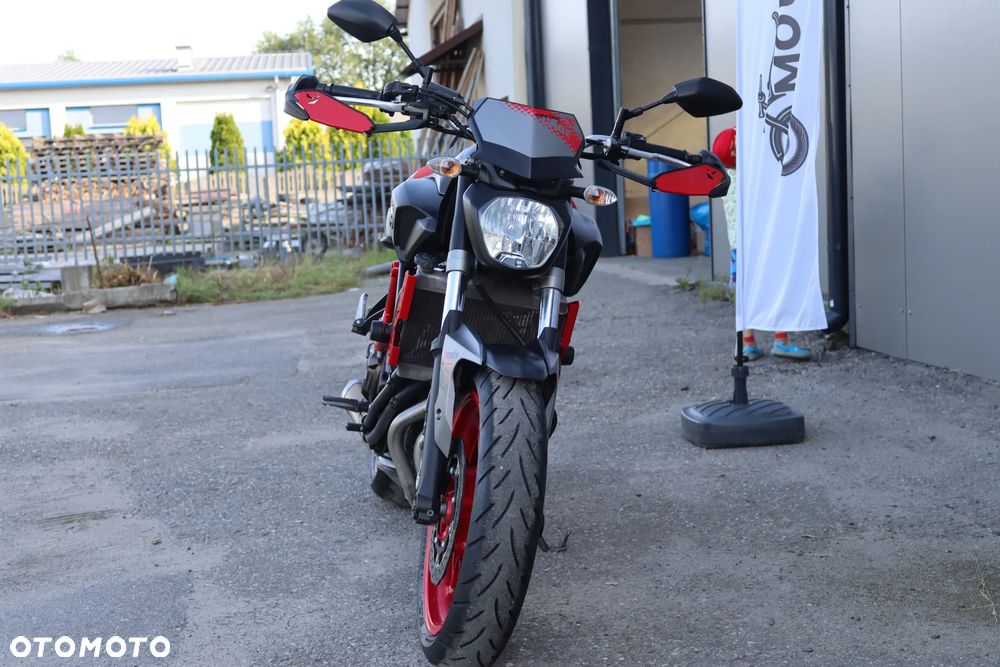 Yamaha MT - 3