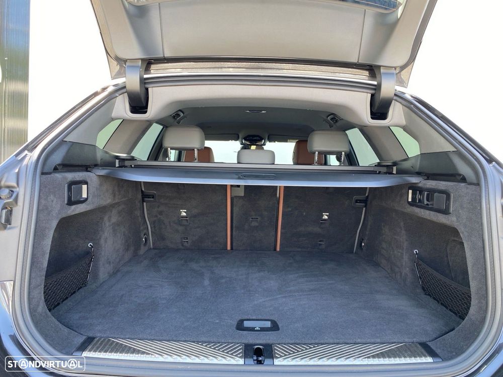 BMW i5 Touring eDrive40 - 21