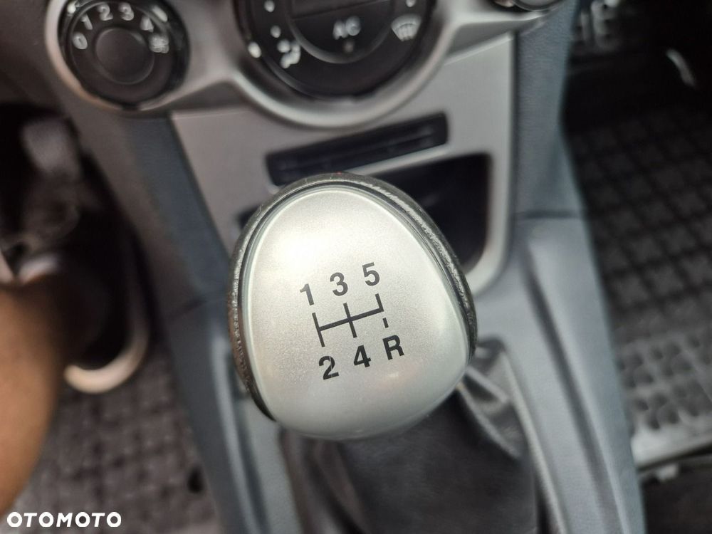 Ford Fiesta 1.25 Trend - 19