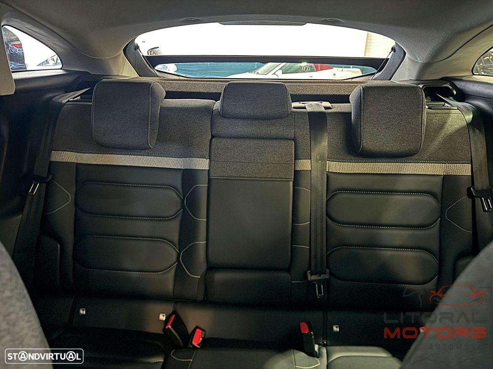 Citroën C4 1.2 PureTech Shine EAT8 - 41
