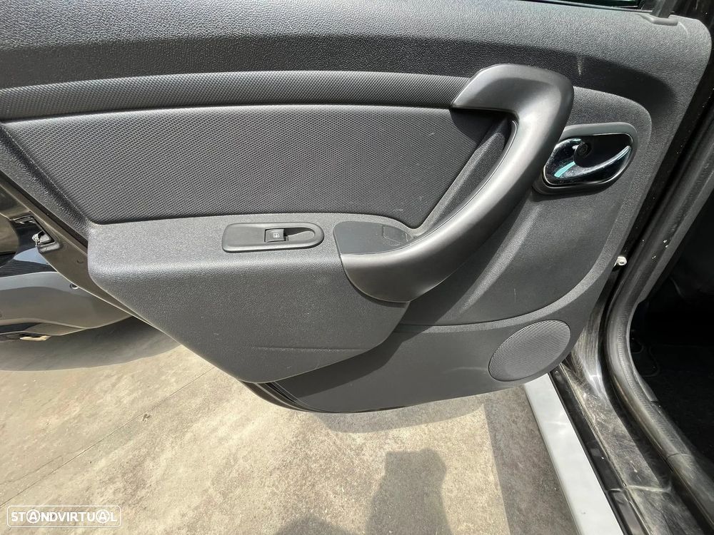 Dacia Duster 1.5 dCi Prestige - 11