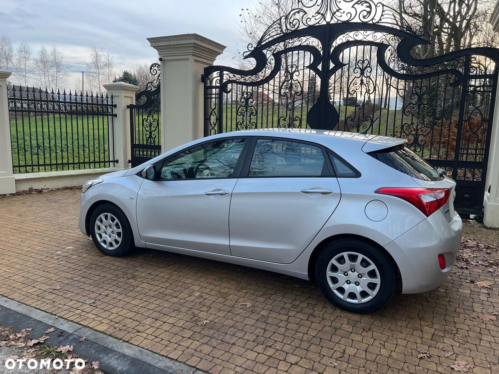 Hyundai i30 1.4 Comfort - 10