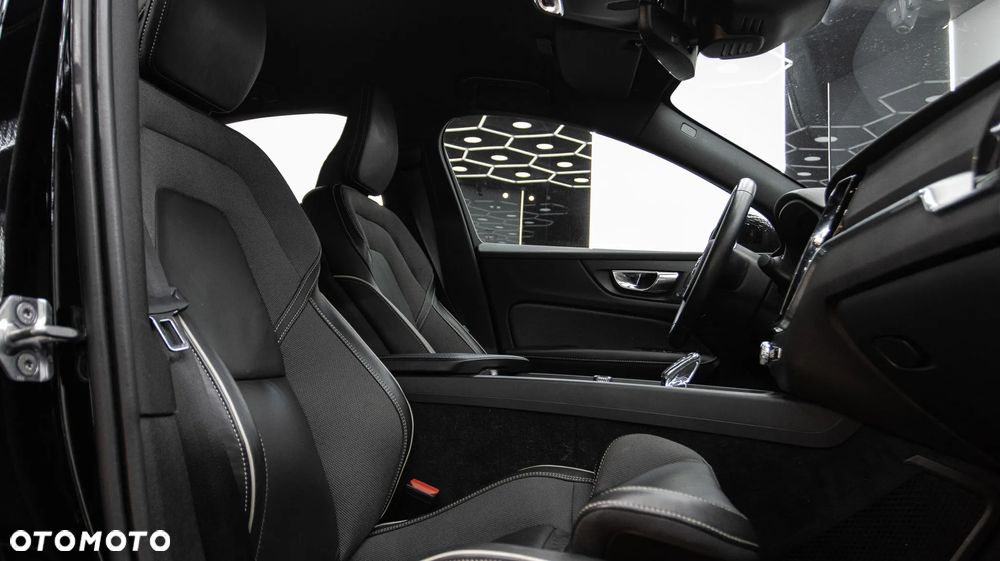 Volvo S60 B4 B Geartronic RDesign - 17