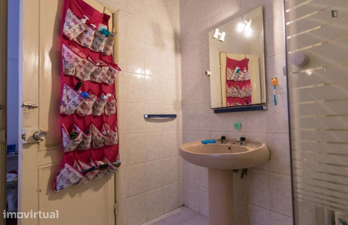 Quarto - localizado em Saldanha Lisbon - Grande imagem: 5/14