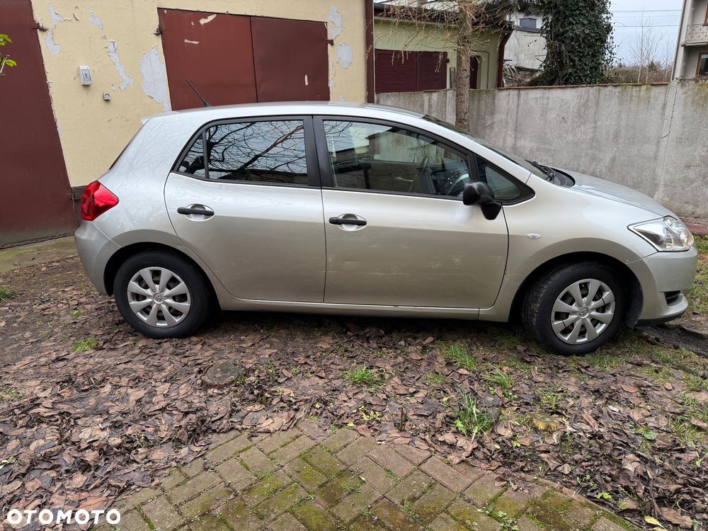 Toyota Auris 1.33 VVT-i Classic - 6