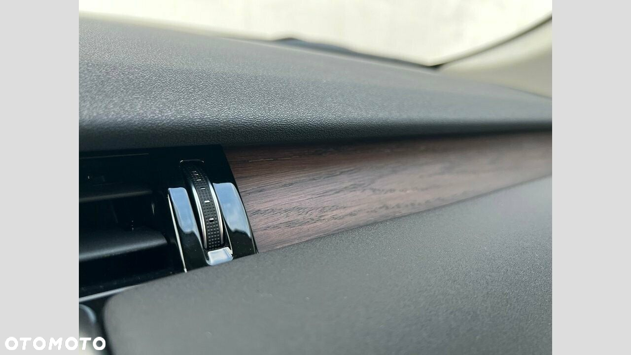 Land Rover Discovery Sport - 13