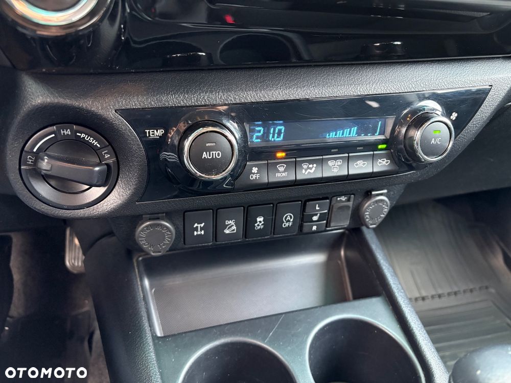 Toyota Hilux 2.4 D-4D Double Cab SR5 4x4 - 14