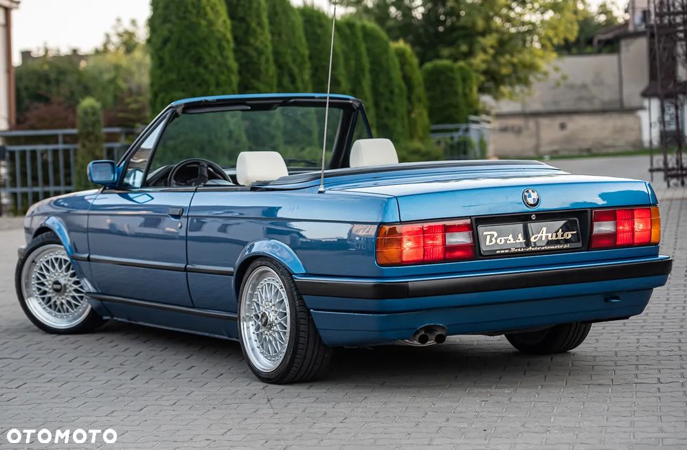 BMW Seria 3 325i - 8