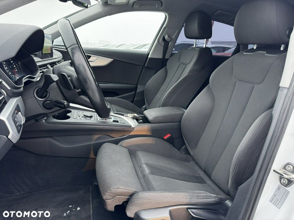 Audi A4 Limousine - 34