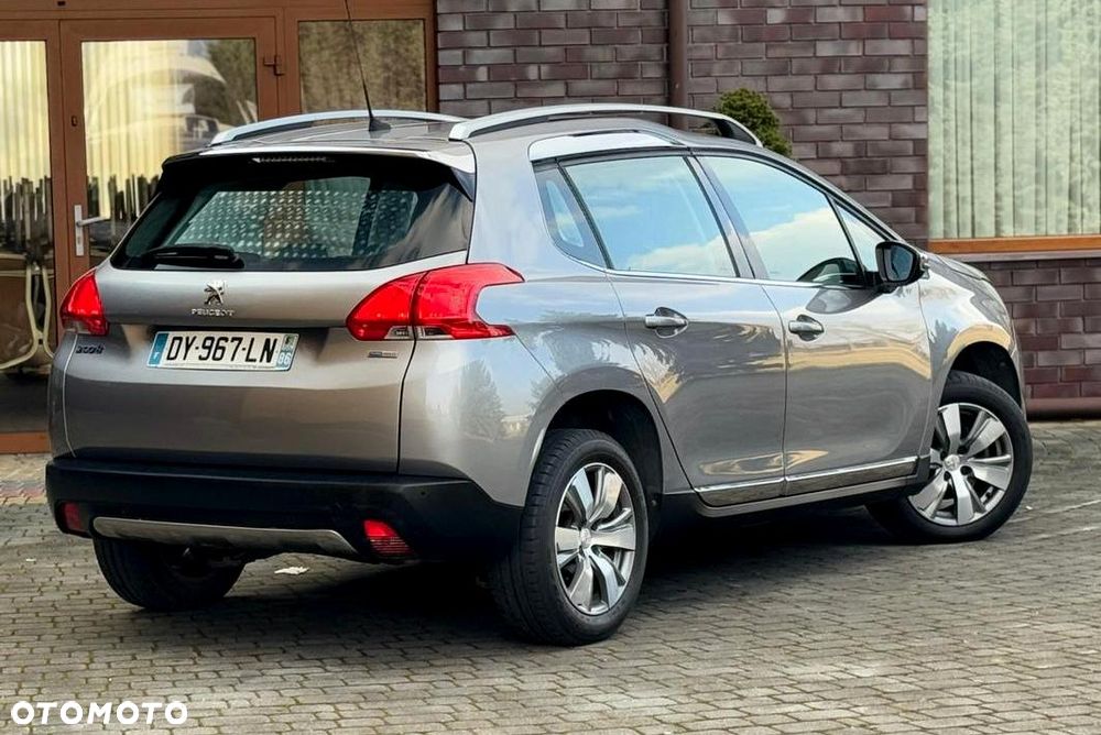 Peugeot 2008 - 18