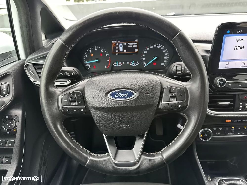 Ford Fiesta 1.0 EcoBoost Hybrid S&S TITANIUM - 30