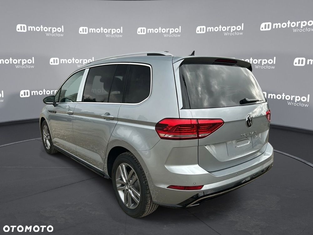 Volkswagen Touran - 9