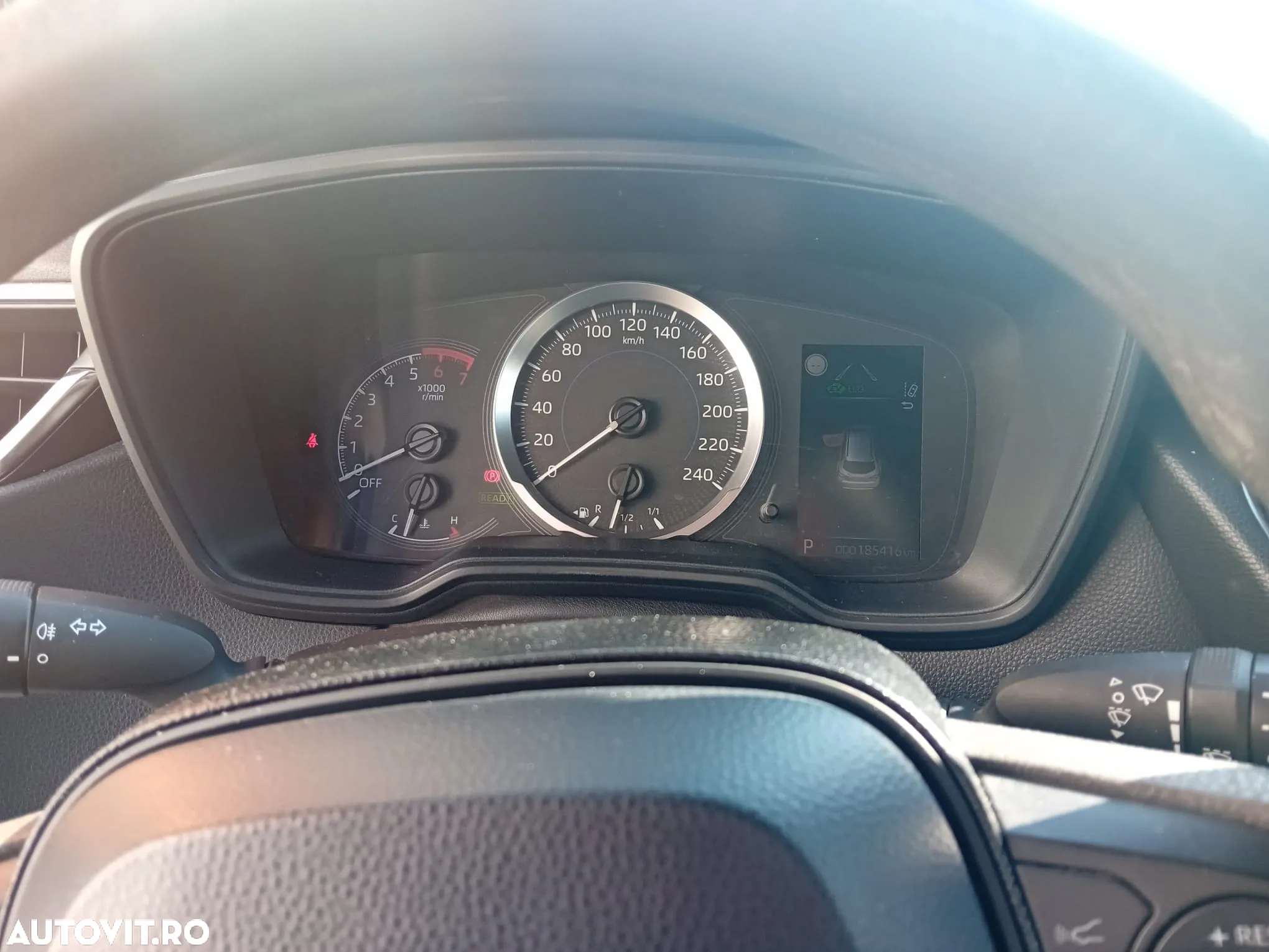Toyota Corolla 1.8 HSD Eco - 11