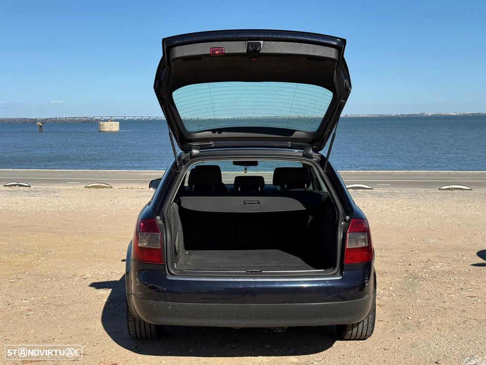 Audi A4 Avant 1.9 TDI m6 - 22
