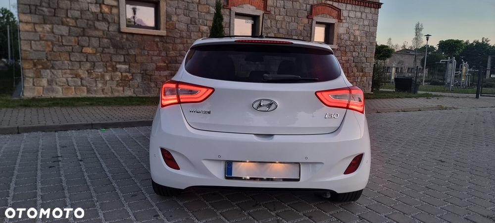 Hyundai i30 blue 1.6 GDI YES Gold - 15