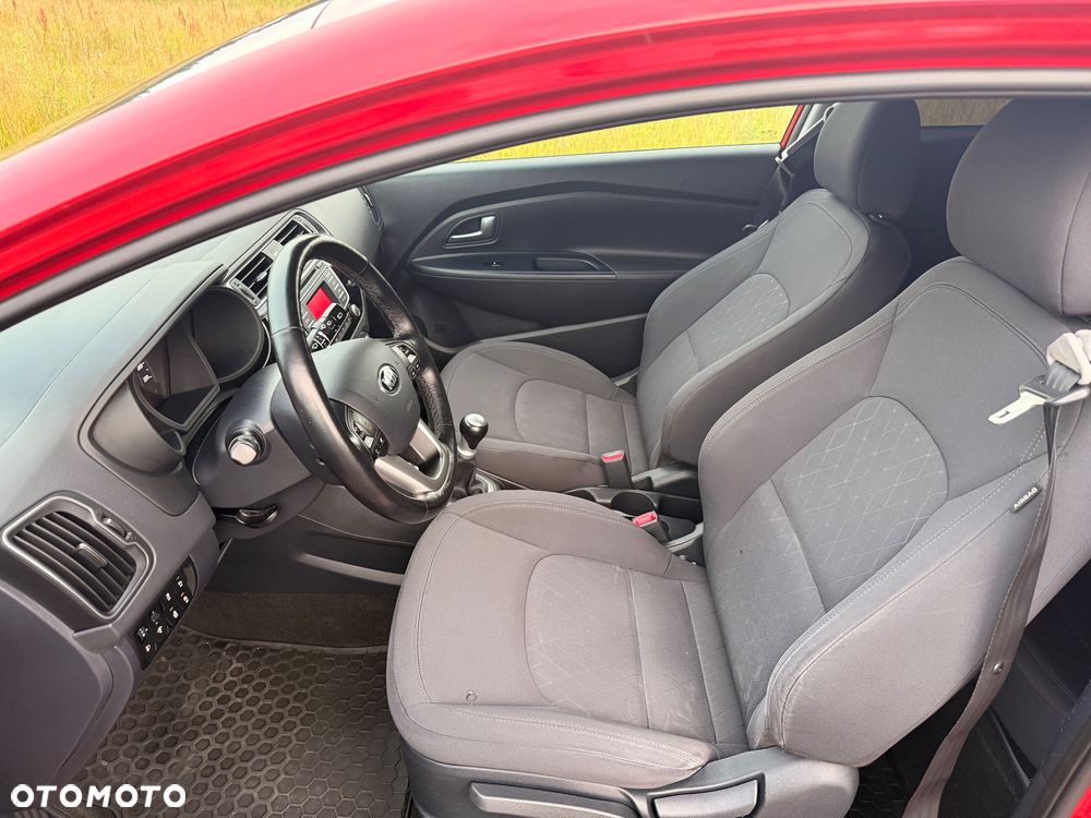 Kia Rio 1.2 L - 17