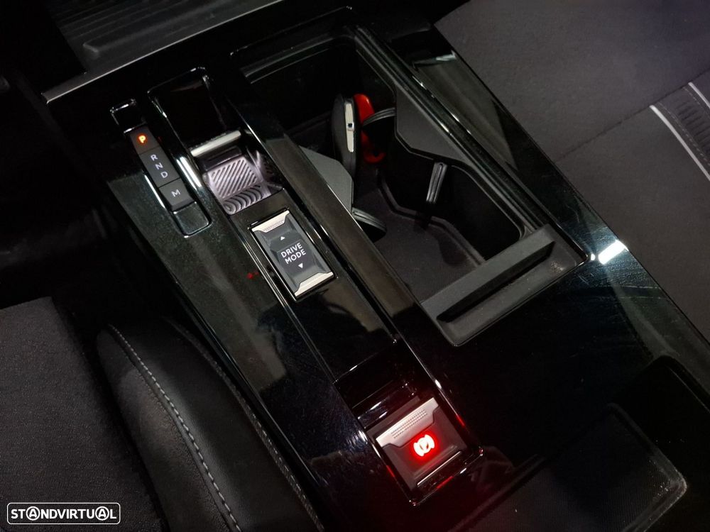 Opel Astra 1.2 T GS Aut. - 17