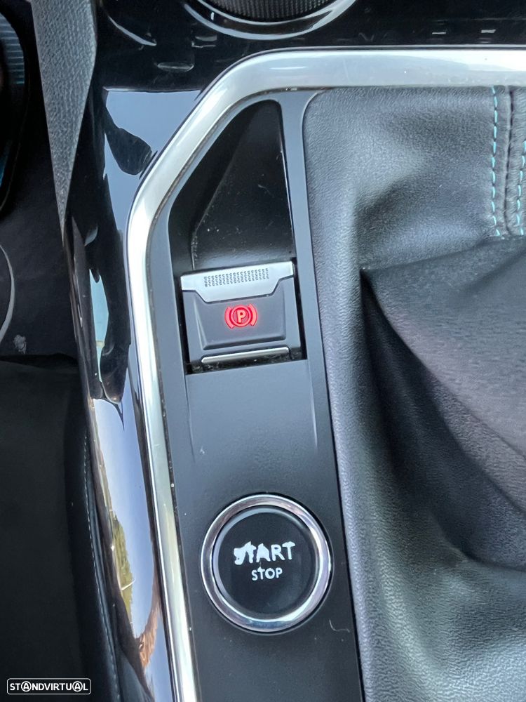 Peugeot 3008 PureTech 130 Stop & Start GPF Allure Pack - 17