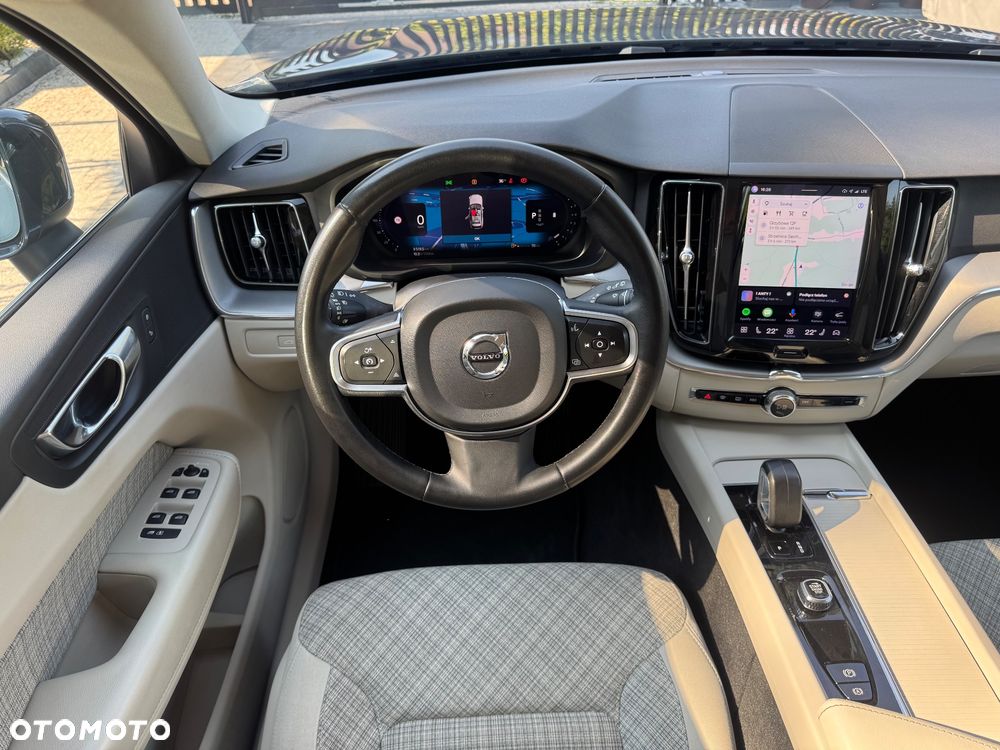 Volvo XC 60 B5 B AWD Core - 21
