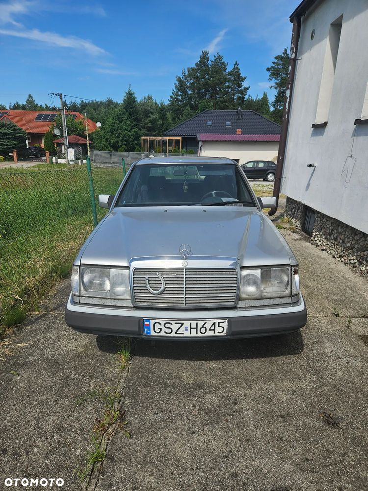 Mercedes-Benz W124 (1984-1993) - 1