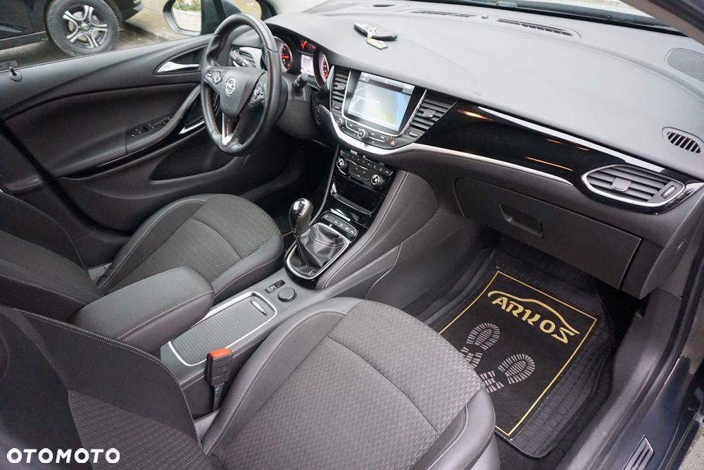 Opel Astra 1.4 Turbo Cosmo - 34